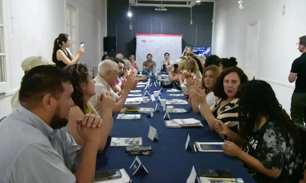 reunión con vecinales de Trelew