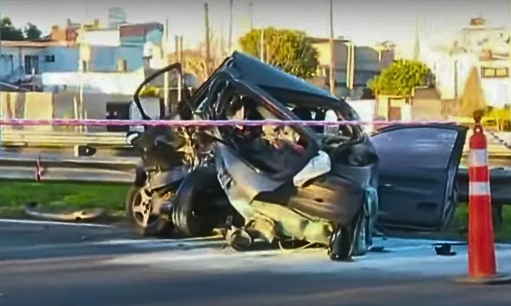 Uno de los autos involucrados