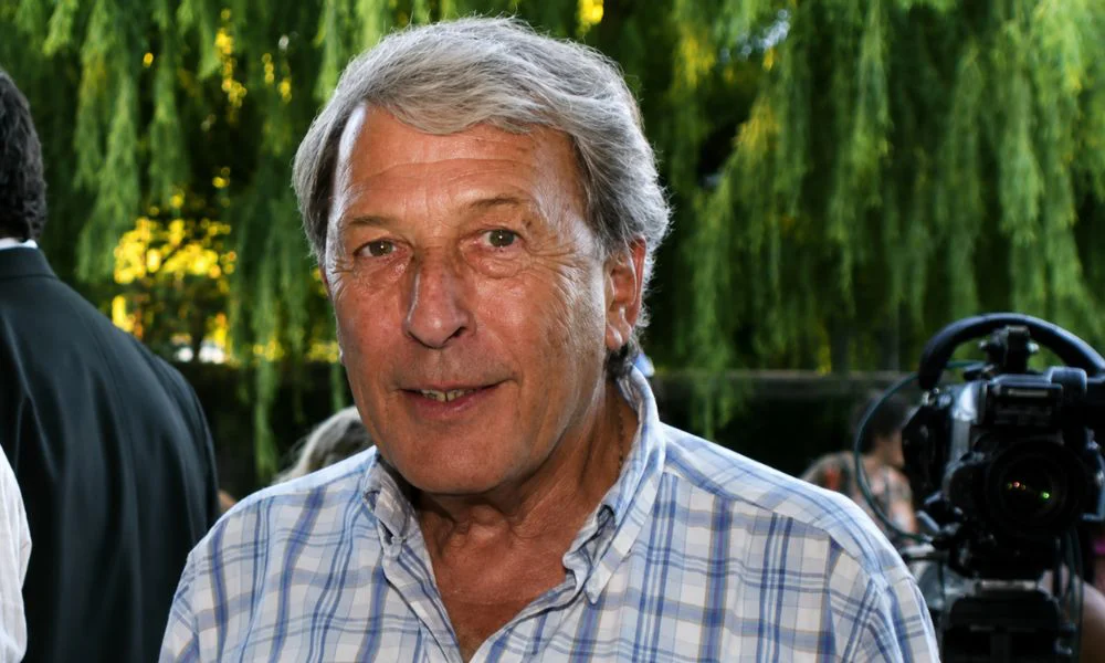 César Mac Karthy