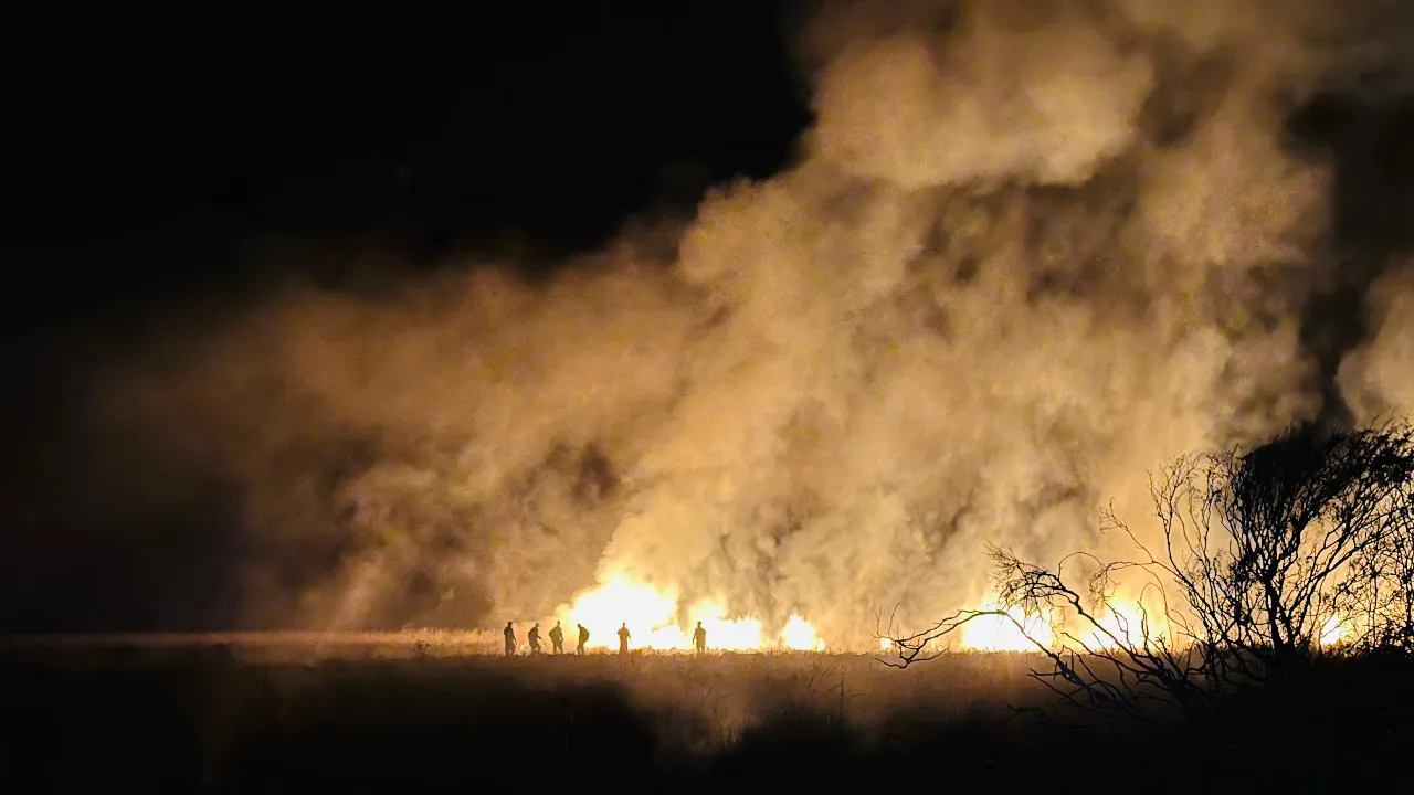 Incendio en Bahía Cracker 4