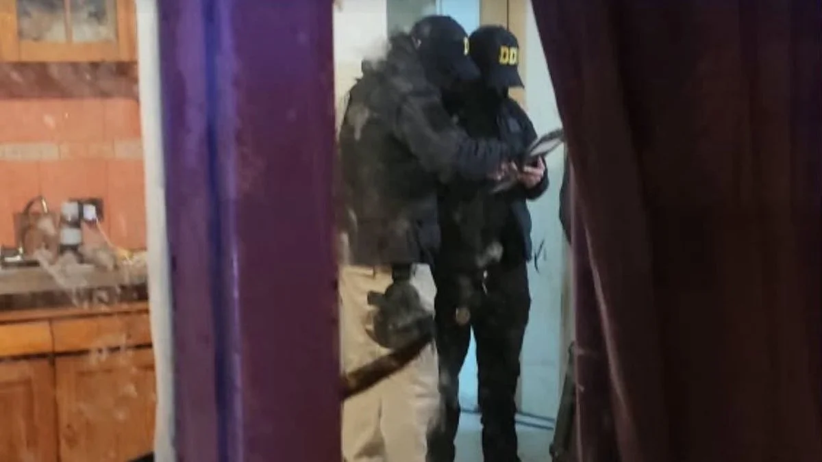 Secuestran dispositivos celulares en allanamiento por causa judicial en Puerto Deseado