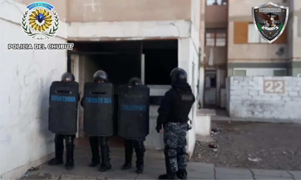 Policía