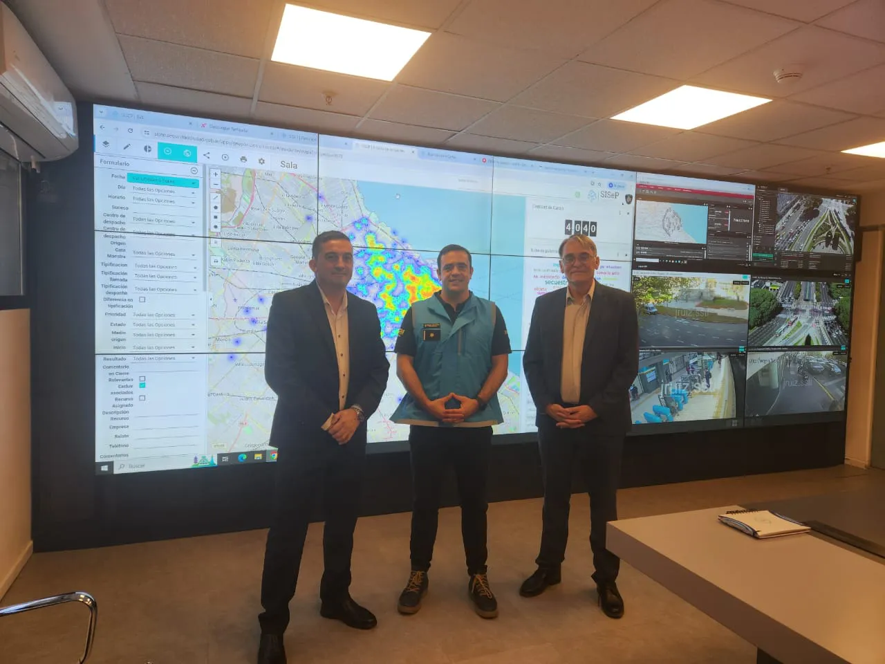 Funcionarios de tw en CABA 1