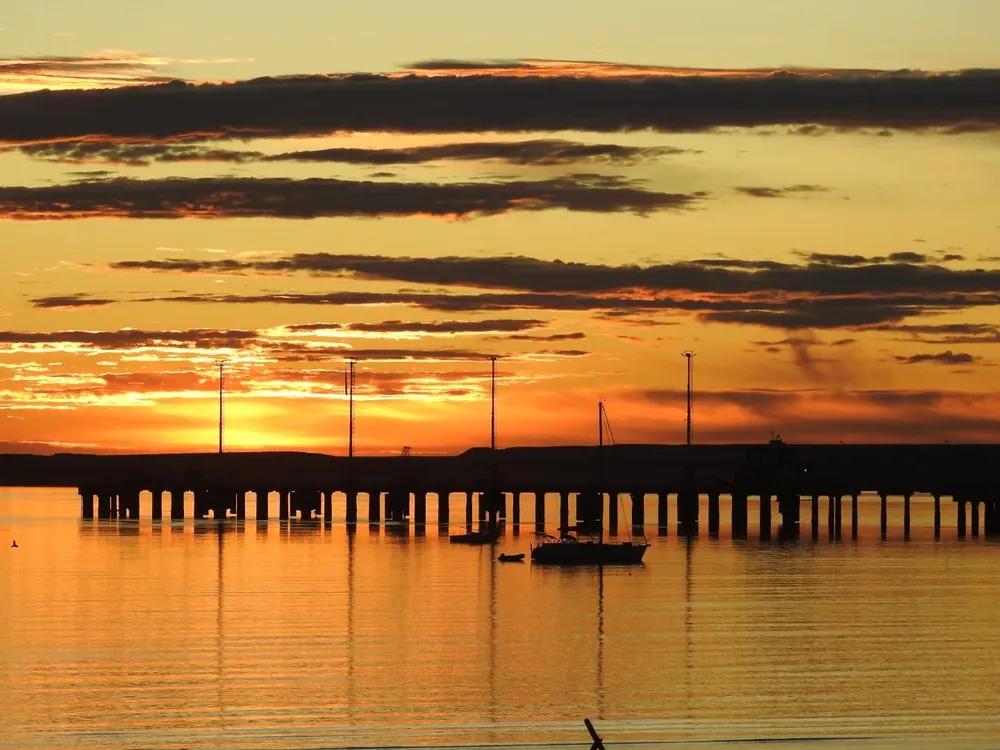 Amanecer en Madryn por Fotero Patagónico