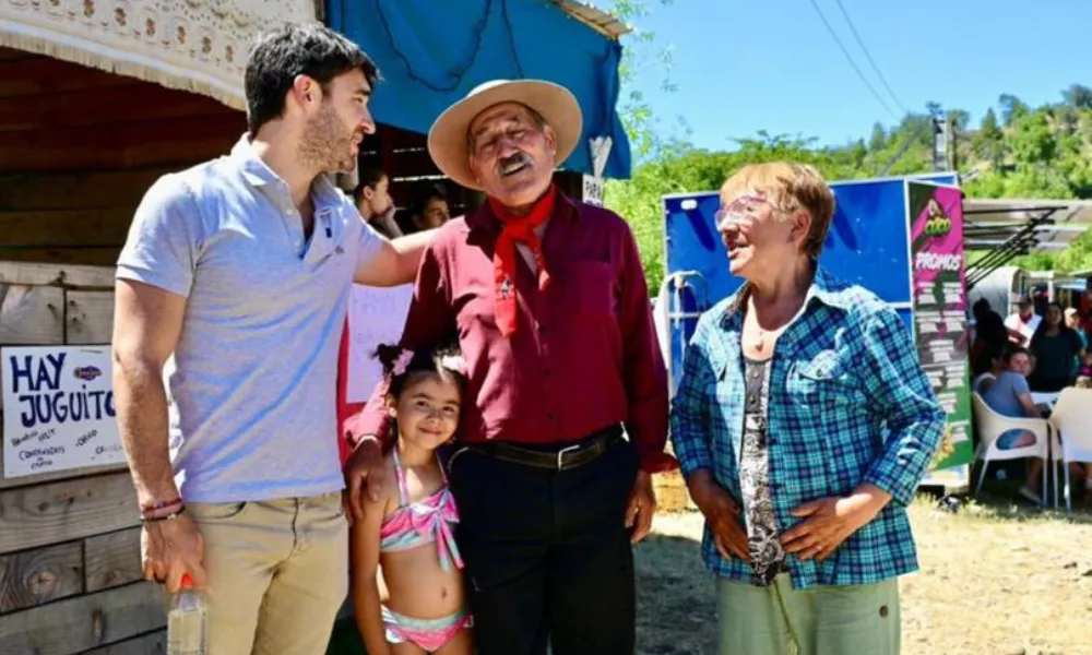 Torres en la fiesta del salmón del pacífico