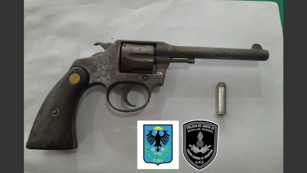 Revolver secuestrado al menor