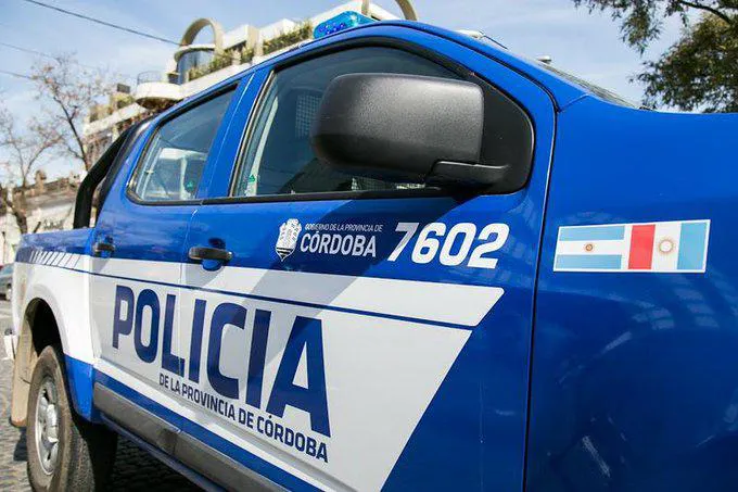 Policía