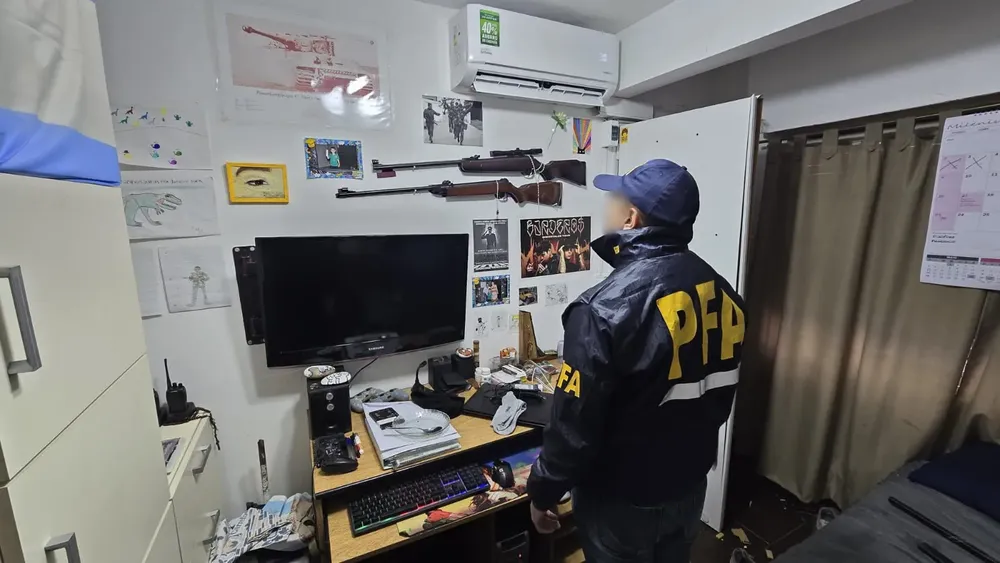 Filo nazi detenido por planear atentar contra comunidades LGBT y judias