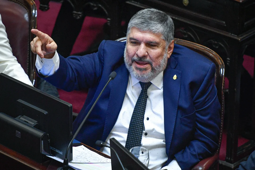 Senador José Mayans