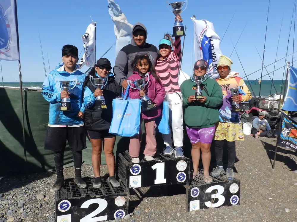 los Guizzo se imponen en las 24 Horas de Playa Unión. 4