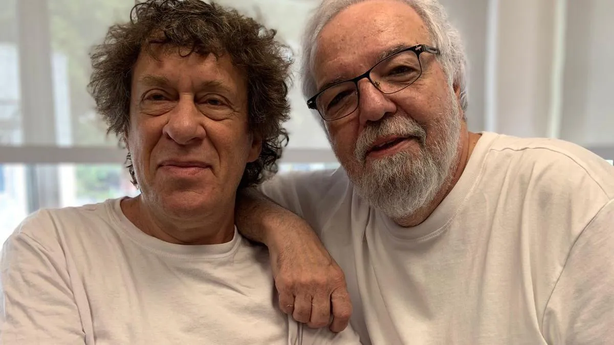 Pedro Brieger y Eduardo Aliverti en su programa de radio