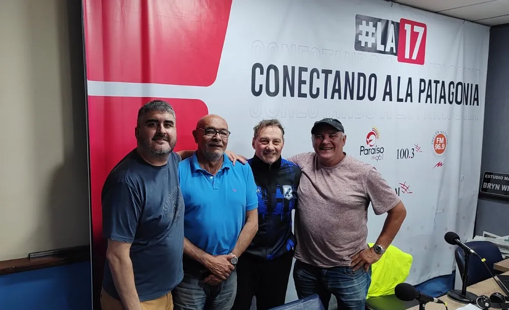 Richotti con el Staff de LA17