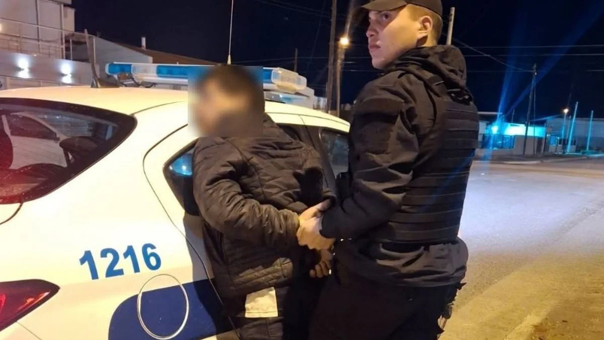Ingresó sin permiso al patio de una vivienda en Comodoro