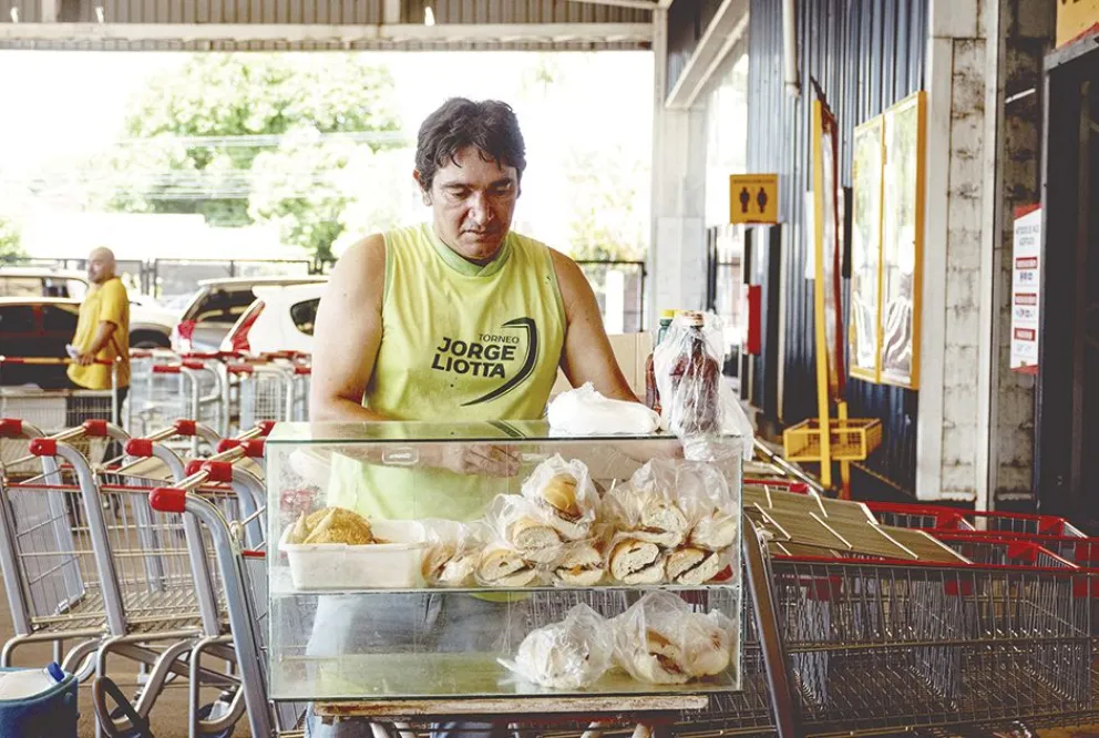 Diego Valdez de 43 años