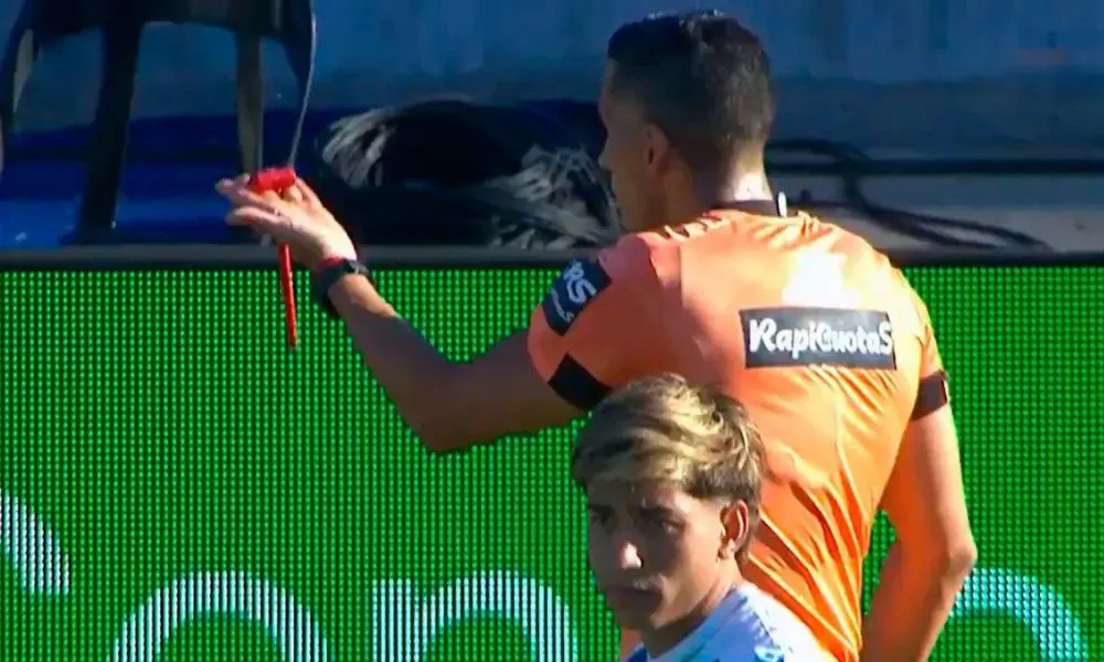 Agresión con un martillo al árbitro Falcón Pérez en pleno partido