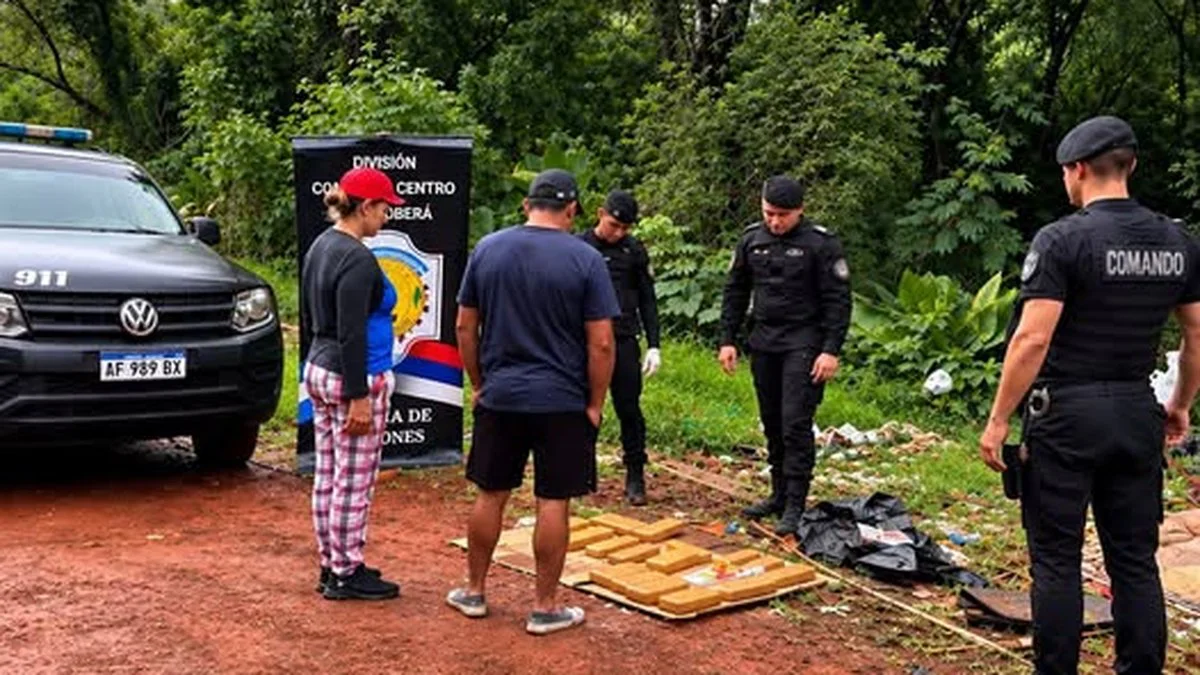 Secuestran más de 15 kilos de marihuana que un hombre abandonó al huir de la policía