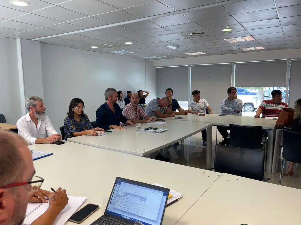El Gobierno Provincial se reunió con intendentes y jefes comunales para analizar obras