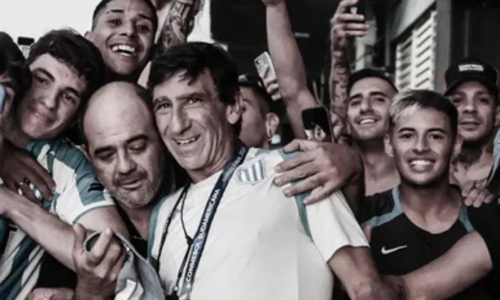 Racing juega con Cruzeiro la final 
