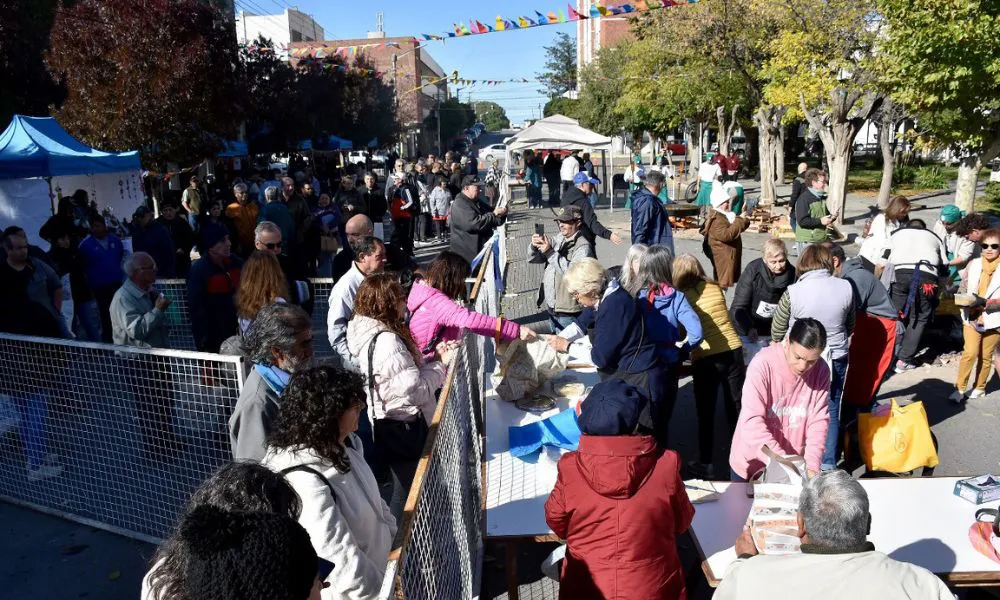 Exitosa paella solidaria en Trelew