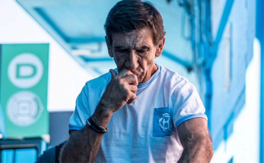 El Pirata busca treparse a la cima, pero el buen momento de Racing le agregan tensión.