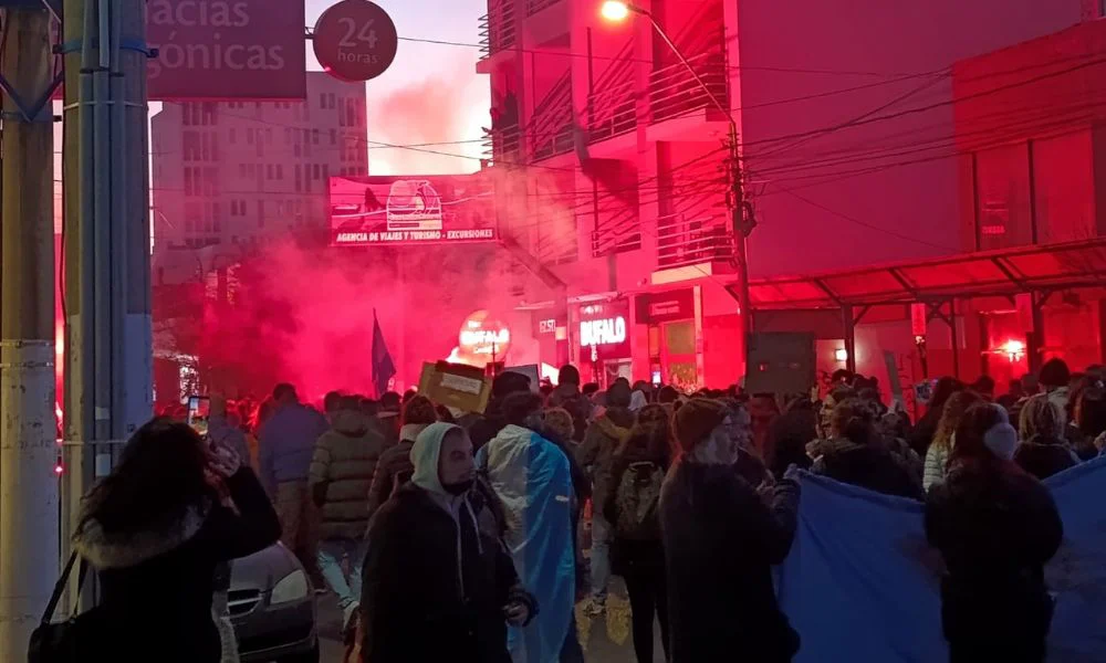 Movilización en Madryn contra el ajuste universitario