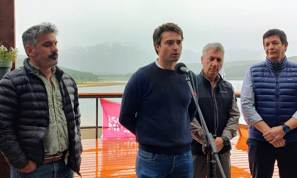 Lanzamiento de temporada de pesca deportiva