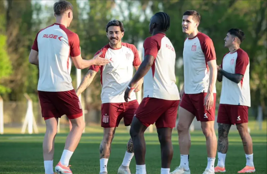 Estudiantes recibe a Barracas Central en el Estadio UNO