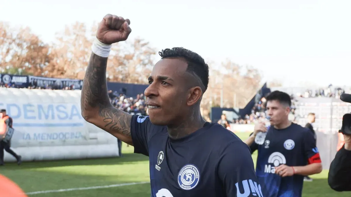 Sebastián Villa jugador de Independiente Rivadavia