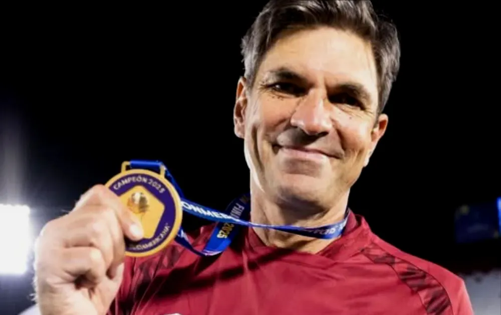 Mauricio Pellegrino celebró la consagración de Lanús en la Copa Sudamericana