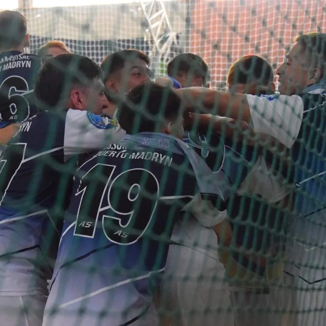 LA SELECCIÓN DE MADRYN SE METIÓ EN SEMIFINALES