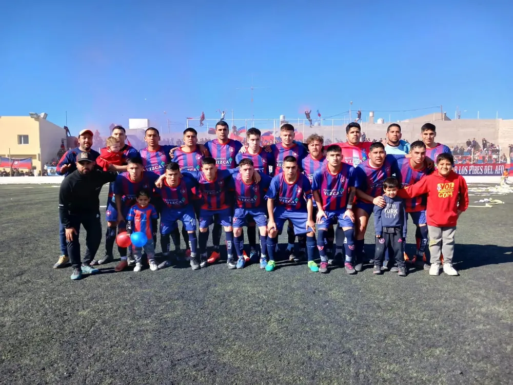 AFO GANÓ EN TRELEW Y ACARICIA LA CLASIFICACIÓN