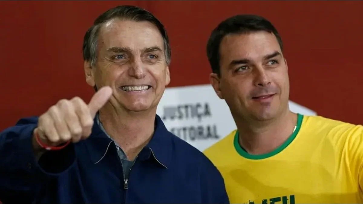 Jair y Flávio Bolsonaro. Foto C5N