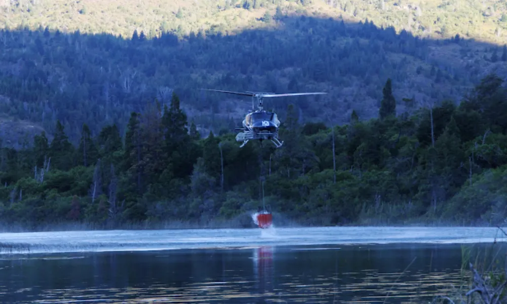 Helicóptero con helibalde