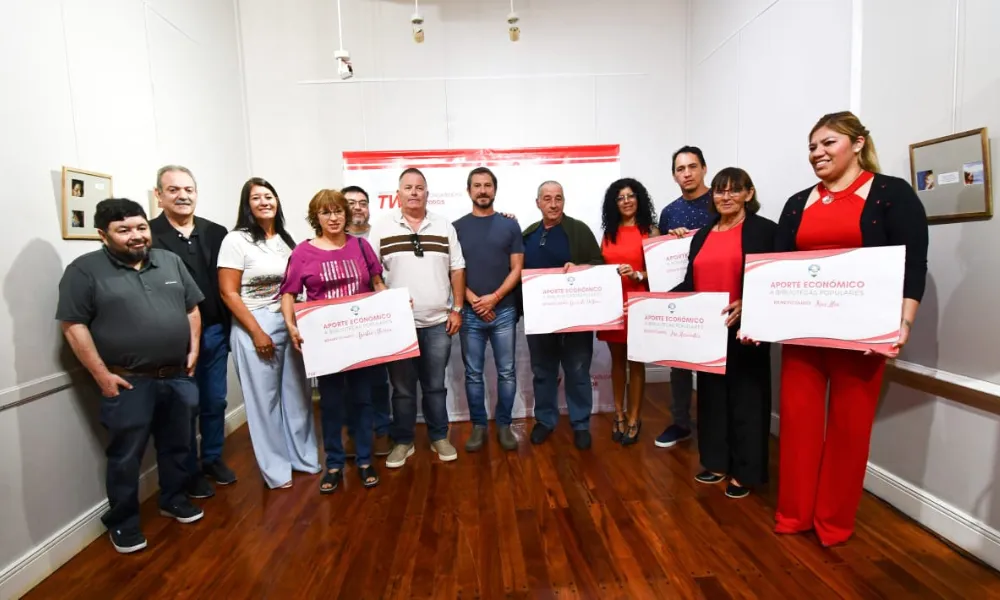 Aportes a bibliotecas populares