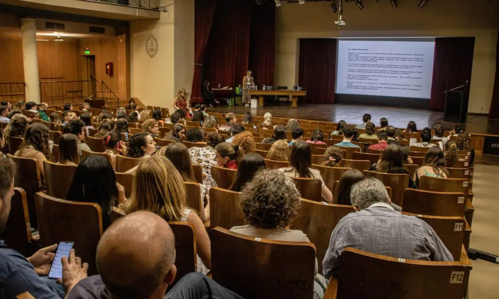 La Sociedad Argentina de Microbiología se prepara para su congreso 2025 en Puerto Madryn