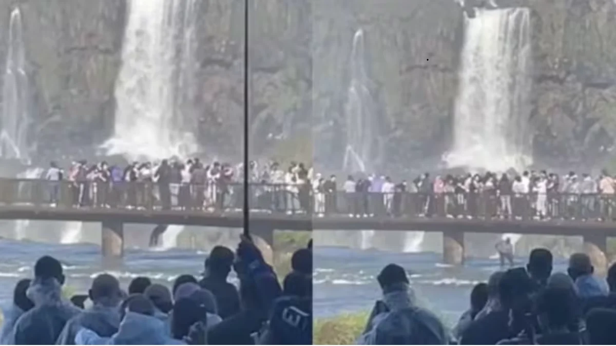 un turista se tiró al agua en las Cataratas del Iguazú para recuperar su celular. (Foto Captura G1)