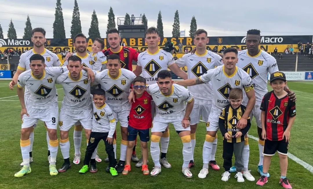 EL AURINEGRO Y LA LEPRA REPARTIERON PUNTOS