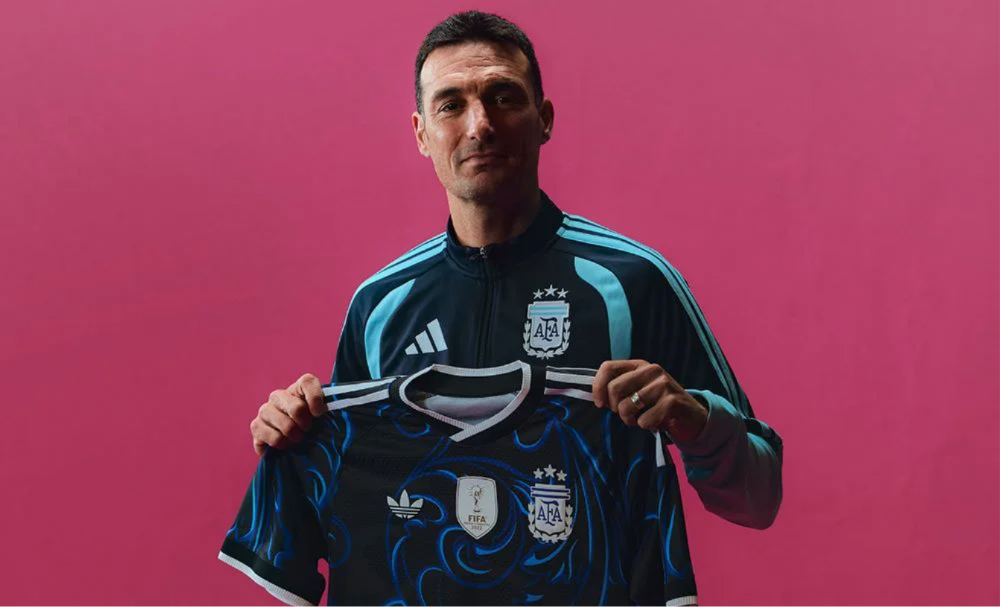 Argentina presentó su casaca alternativa para el Mundial 2026 y abrió la venta.