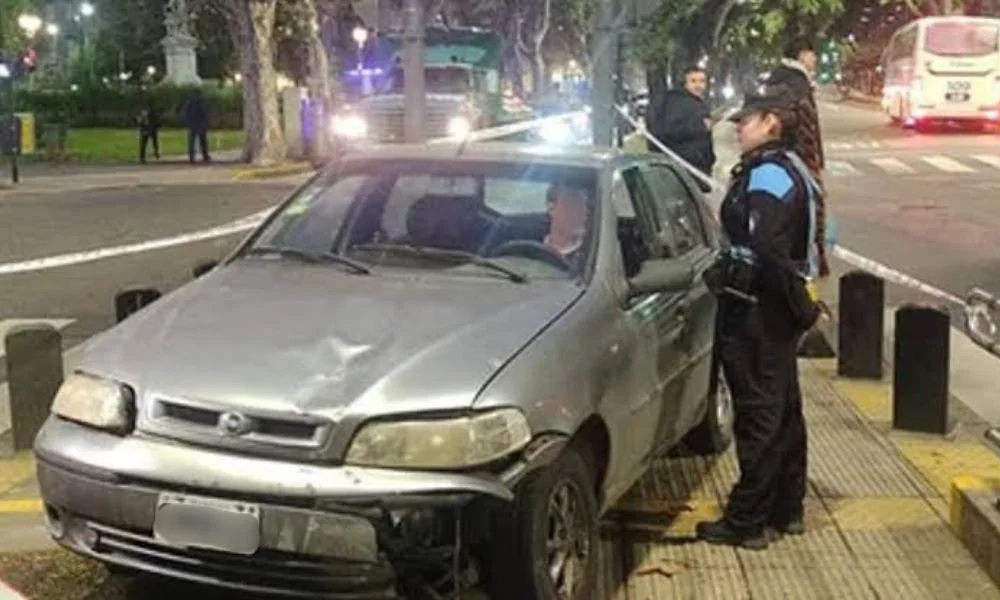 Chocó, se atrincheró y se negó al test de alcoholemia