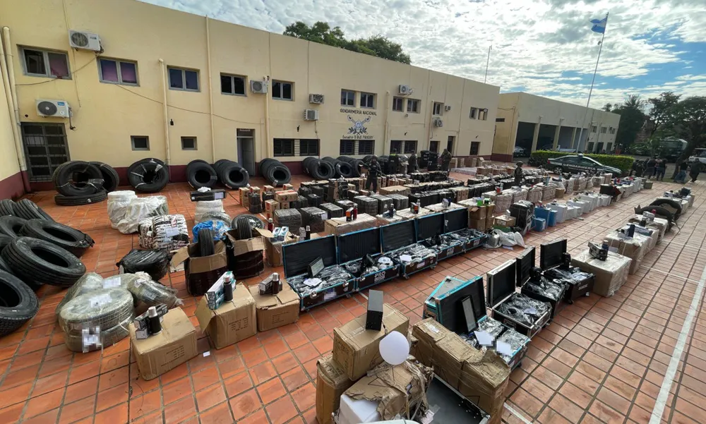 Interceptan mercadería de contrabando