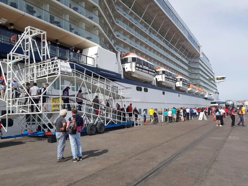 TURISTAS DE CRUCERO DESTACAN ATENCIÓN Y RECIBIMIENTO DE MADRYN