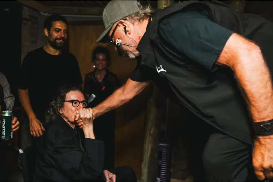 Charly y León