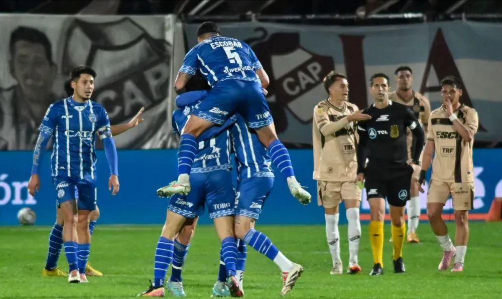 Godoy Cruz venció 3-1 a Platense en Vicente López
