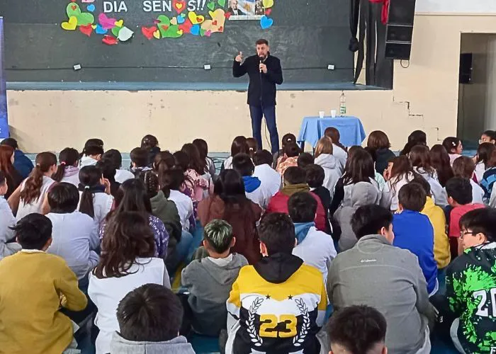 e76c6fd2-37dd-4c3d-88e5-ad663bb68add