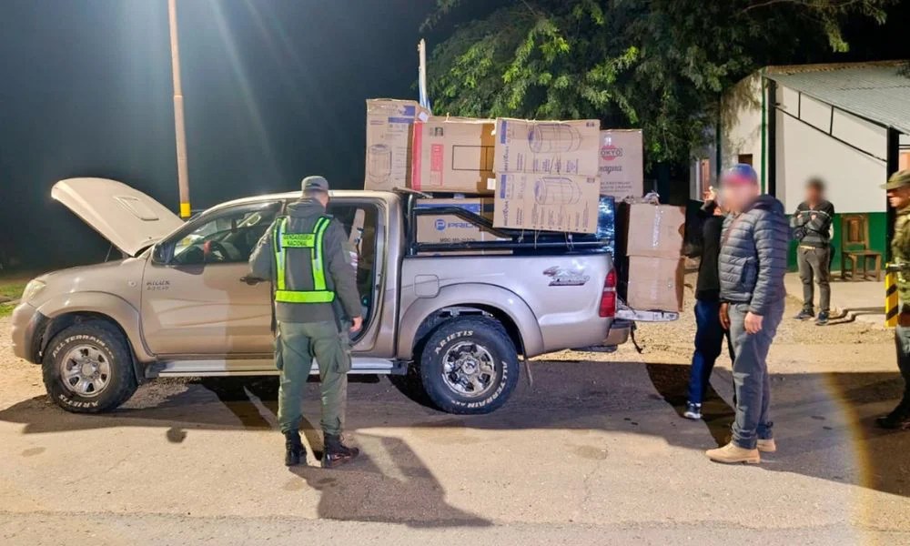 Secuestran más de 21 millones de pesos en mercadería de contrabando