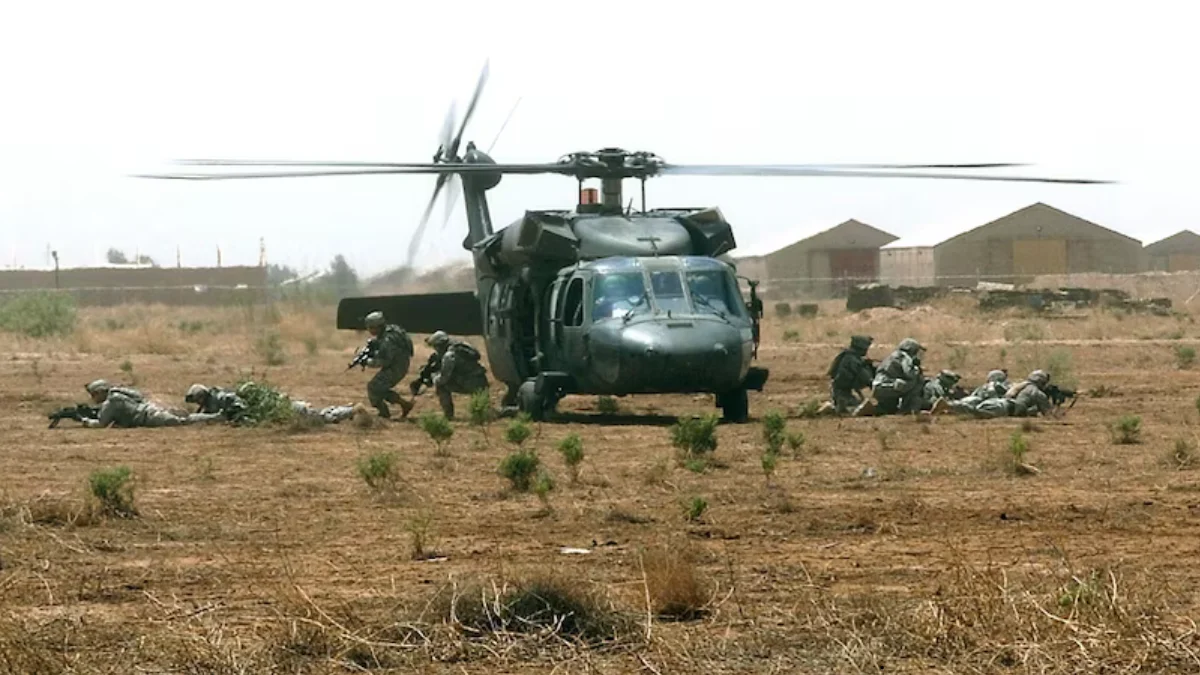 El reemplazo de helicópteros antiguos busca fortalecer las capacidades de transporte y despliegue militar del Ejército argentino (Wikimedia Commons)