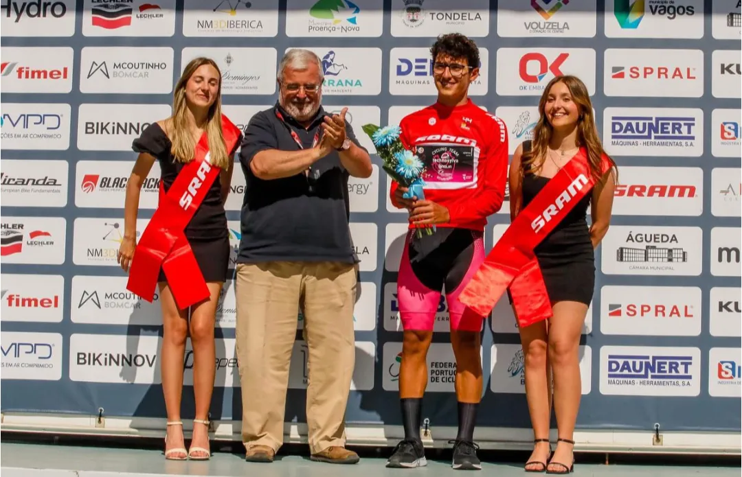 EN PORTUGAL, CROZZOLO FUE PRIMERO EN LA GENERAL INDIVIDUAL