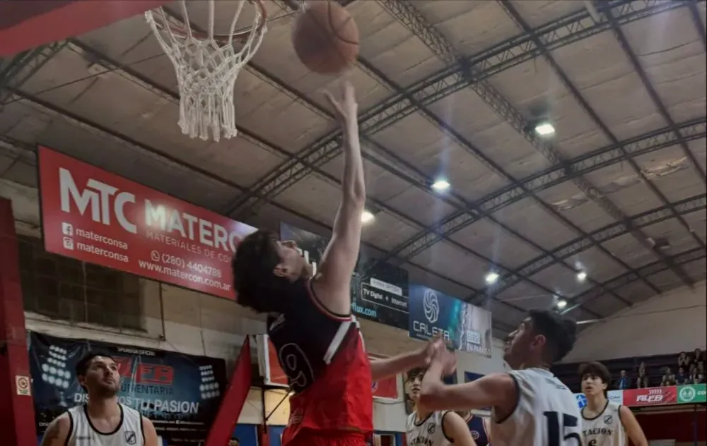 Brown ganó un partido intenso en la Reclasificación