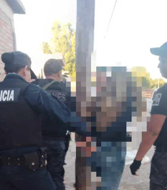 Un-mujer-fue-detenida-por-poseer-un-pedido-de-captura-vigente-en-Trelew-e1704881443222