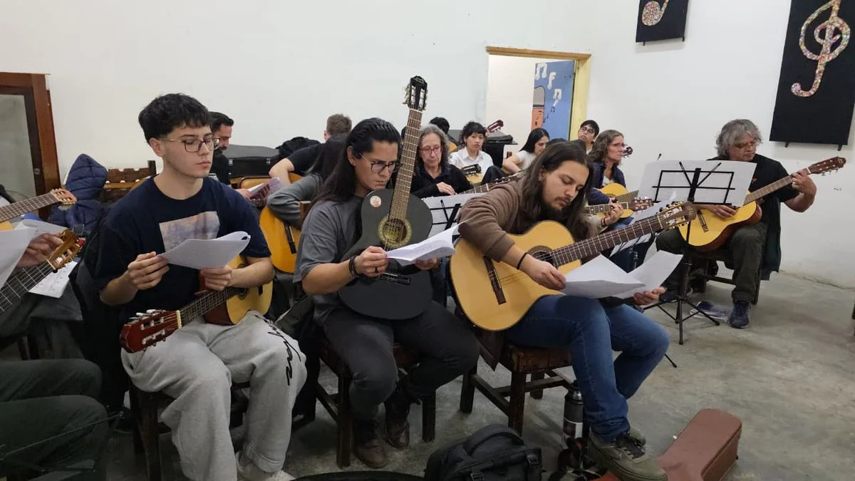 Encuentro “Guitarristas del Sur” unió a cuatro provincias. Foto Prensa Municipalidad de Trelew